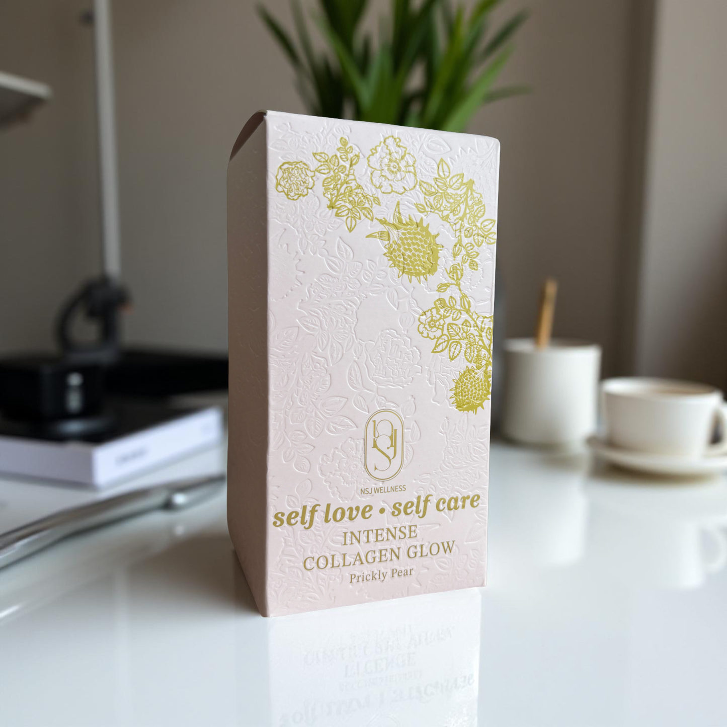 Marine Collagen Supplement Drink with Rosa Roxburghii, Apple Pectin, Silk Protein for Radiant Glow & Berries in Singapore